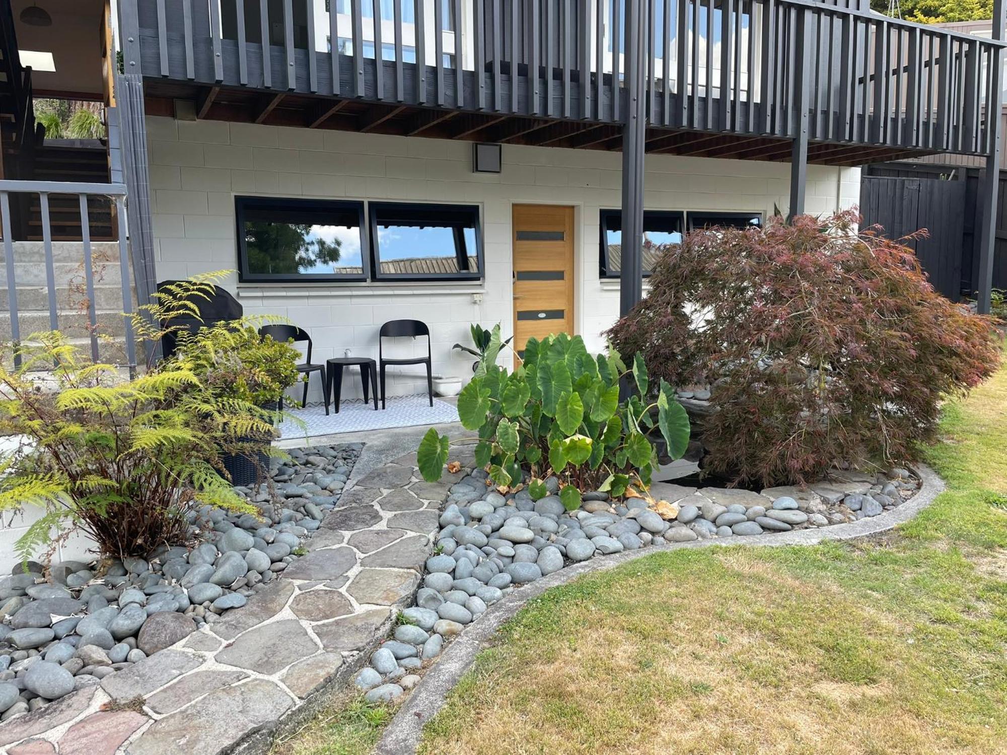 Riverside Apartment Hamilton Exterior photo